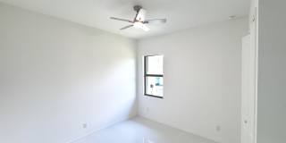 4210 Northwest 24th Terraceclientes@realtymiamigroup.com Gallery 16