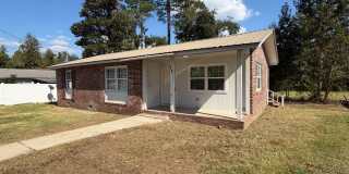 3 Bed 2 Bath Brick House Gallery 1