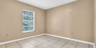 Beautiful 3 Bedroom Home Gallery 23