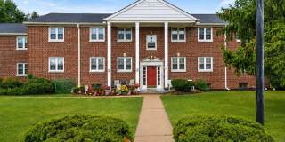 Charming 2BR Condo in Cherry Hill Gallery 1