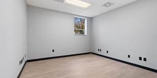 202 N Mulberry Street Gallery 19