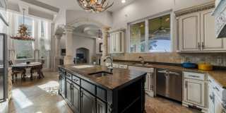 Lake Travis Waterfront Retreat – For Lease Gallery 14