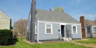 BEAUTIFUL HOME WITH 2 CAR GARAGE LOCATED IN QUIET NEIGHBORHOOD! Gallery 1