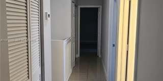 3389 NE 4th St Gallery 29