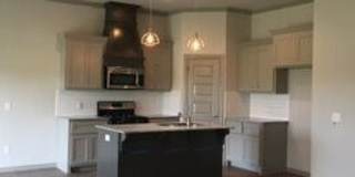3 Bed | 2 Bath Home - Deer Creek Schools - Storm Shelter - Rockwell Village Addition Gallery 3