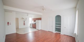 2422 POPLAR Street Gallery 10