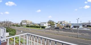 444 Ocean Boulevard Gallery 15