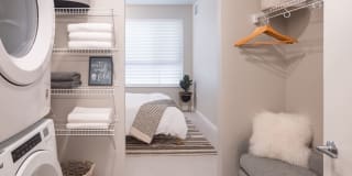 Jules on 3rd Gallery 9