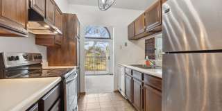 COMING SOON - Spacious 2-Bed, 3.5-Bath Townhouse with Stunning Lake Views COMING SOON - Spacious 2-Bed, 3.5-Bath Townhouse with Stunning Lake Views Gallery 12