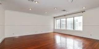 100 cuttermill Road Gallery 8