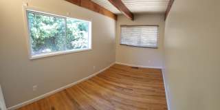 Large 5 Bedroom Home close to Poly Campus!! Gallery 52