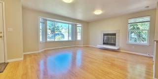 Charming 4 Bed 2 Bath Home in Des Moines, WA. Gallery 5