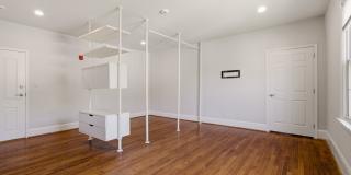 Takoma Studio Apartment W/Parking Included Gallery 8