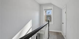 92 Leigh Avenue Gallery 28
