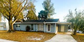 *HALF OFF FIRST MONTH’S RENT!* Cozy 2-Bedroom Home with Bonus Space  Large Yard in Leesburg Gallery 1