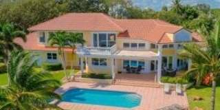 901 SE Riverside Drive Gallery 6