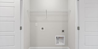 2 Bedroom Townhome Located Close to Post Gallery 14