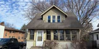 2 BR/1 BA Single-Family Home in the Mac-Groveland Neighborhood! Gallery 1