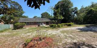 Spacious 4 Bedroom Home with Bonus Room & Large Fenced Backyard Gallery 14