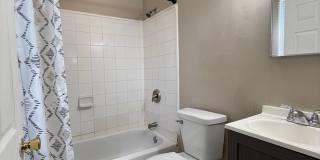 2 Bedroom/1 Bath Gallery 6