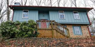 15 WHITE STREET | 4 BED 3 BATH IN WATKINSVILLE Gallery 1