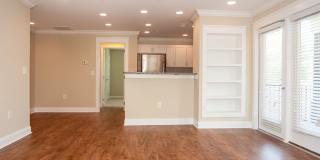 3 Bedroom Townhouse at the Woodlands - END UNIT * only $500 deposit - End Unit Gallery 1