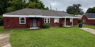 893 North Dunlap Street Gallery 1