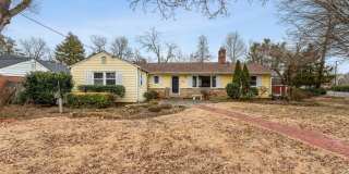 Easy one level living on a 1/3 acre corner lot! Gallery 39