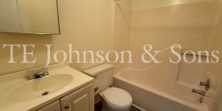 Comfortable 2 Bedroom Living with All Utilities Included on Oakcroft Gallery 10