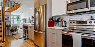 4-Story 2BD, 2.5BA LoHi Townhome with Rooftop Deck Gallery 13