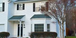 Charming Townhouse in Prime Morrisville Location! Gallery 1