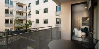 Belle on Bev Belle on Bev Gallery 10