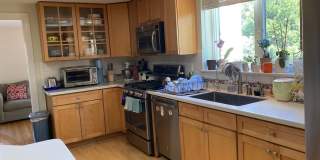 Huge 4 bed single family house in Newton for rent!! Gallery 3