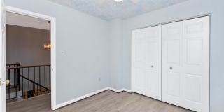 408 WILLOW HILL Gallery 11