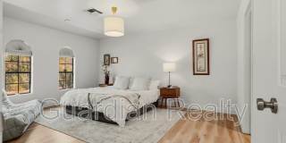 3007 La Mesa Dr Gallery 21