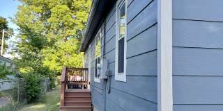 107 N Gillette Ave Gallery 38