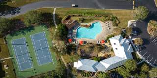 District at Hamilton Place Apartments Gallery 36