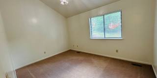 2 Bedroom, 2.5 Bath Townhouse Gallery 11