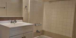 6907 White Oak Gallery 25