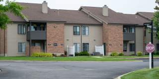 Pine Ridge Apartments Gallery 34