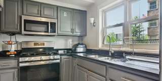 2142 W Rosemont Avenue Gallery 5