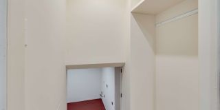 656 27th St Gallery 19