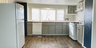 808 Ponderosa Lane Gallery 1