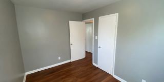 136 North Everett Avenue Gallery 15