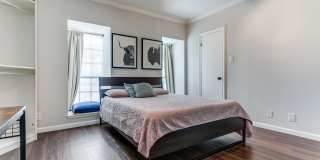 TERRELL HILLS TOWNHOUSE Gallery 18