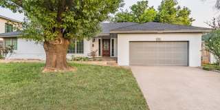 1906 Dorchester Dr Gallery 1