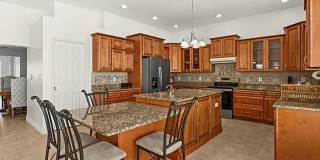 Stunning Waterfront Home - Treasure Island! 3bed| 2bath Gallery 15