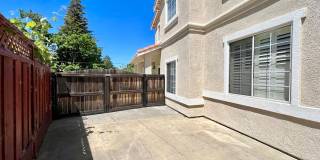 Spacious Four Bedroom Napa Home Gallery 32