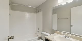 Spinnaker Apartments Gallery 20