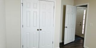 Wow! Must see this 3 bed 2 bath house in Belltree at Summergrove! Gallery 17